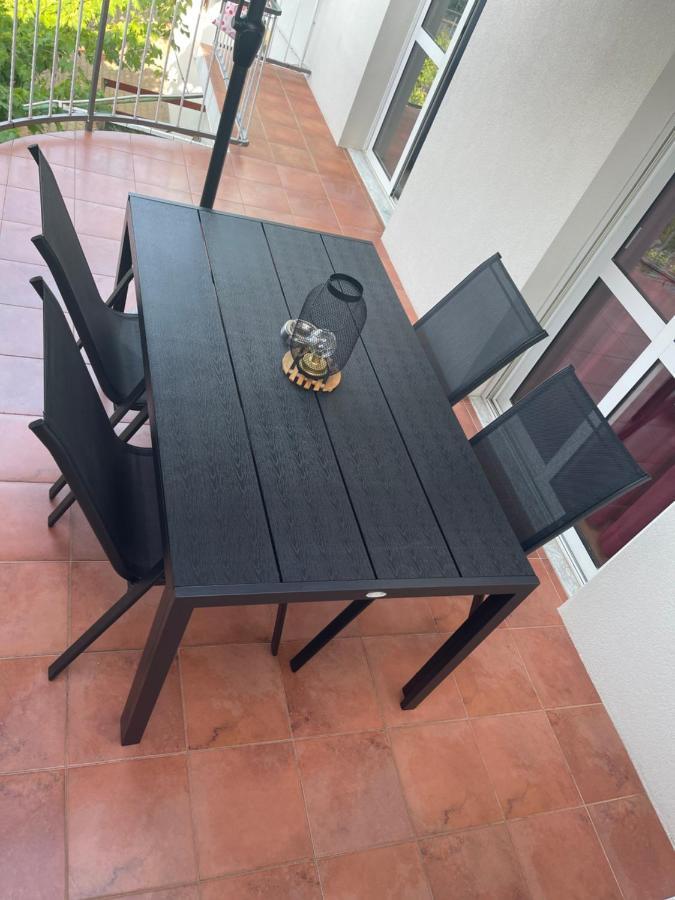 Apartmani Frane Tribalj 外观 照片