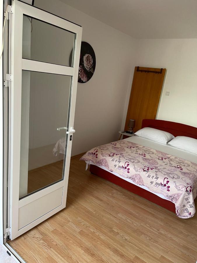 Apartmani Frane Tribalj 外观 照片