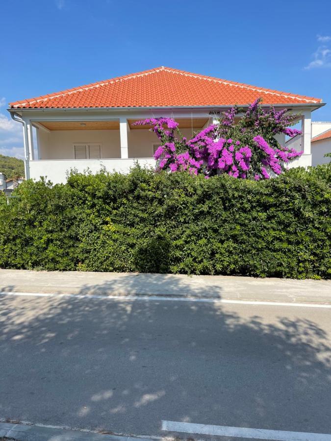 Apartmani Frane Tribalj 外观 照片